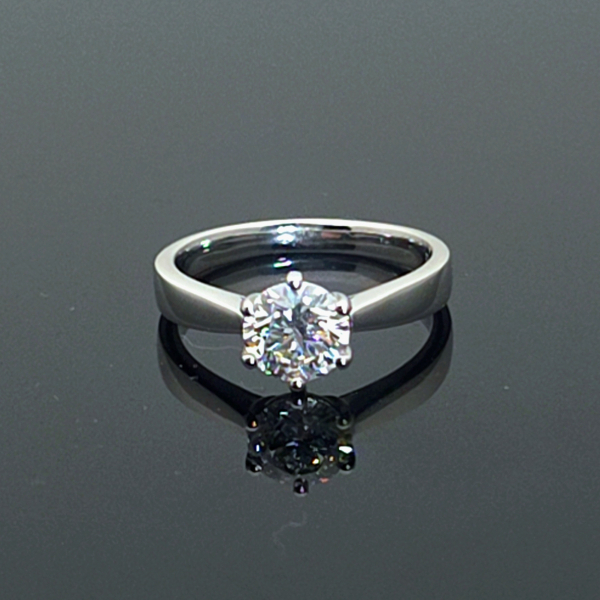 實驗室鑽石圓形女戒1克拉 