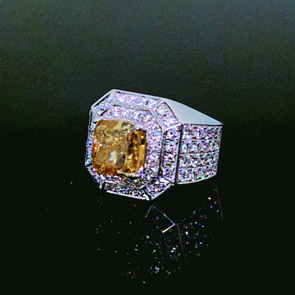 實驗室黃彩鑽枕形男戒5克拉 