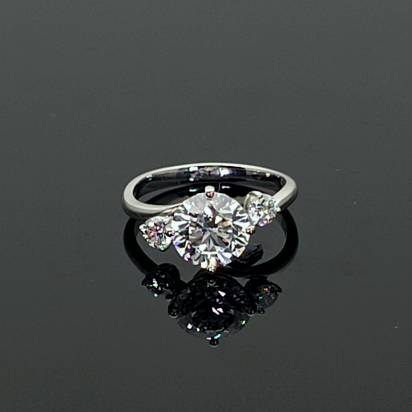 實驗室鑽石圓形女戒2克拉 