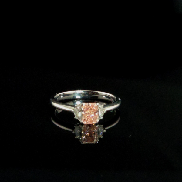 實驗室粉紅彩鑽雷帝恩女戒 